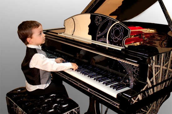 steinway-coco-chanel